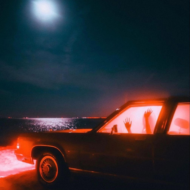 LOVE HAS NO DISTANCE cover