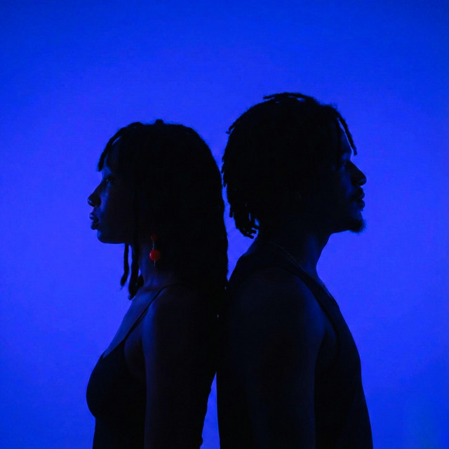 Noite de uma Terça Feira Azul