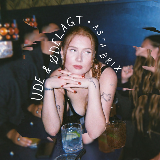 Ude & Ødelagt cover art