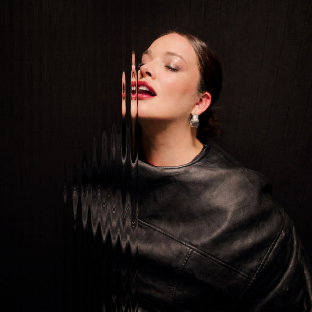 FAME DIGGER cover art