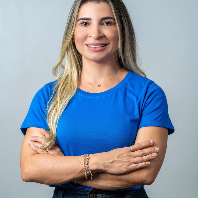 Luiza Fria Photo