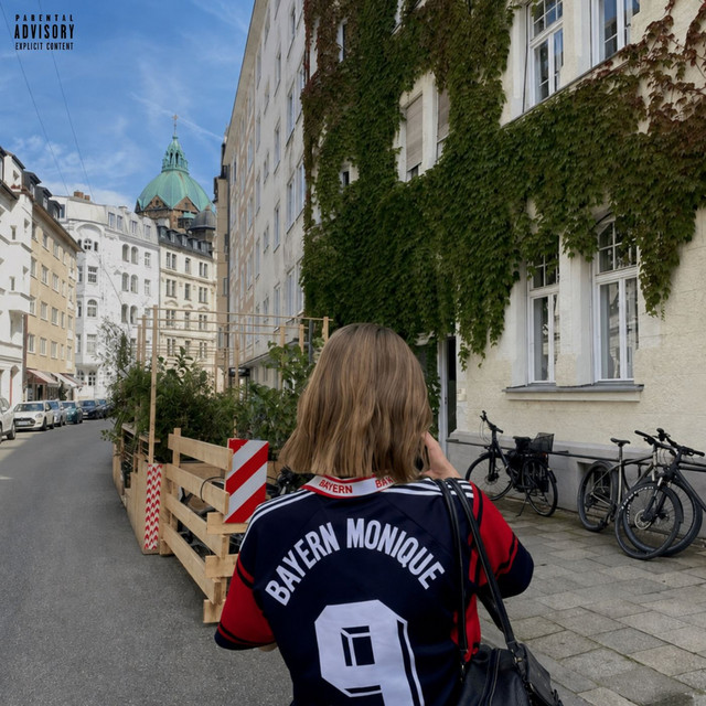 Bayern Monique