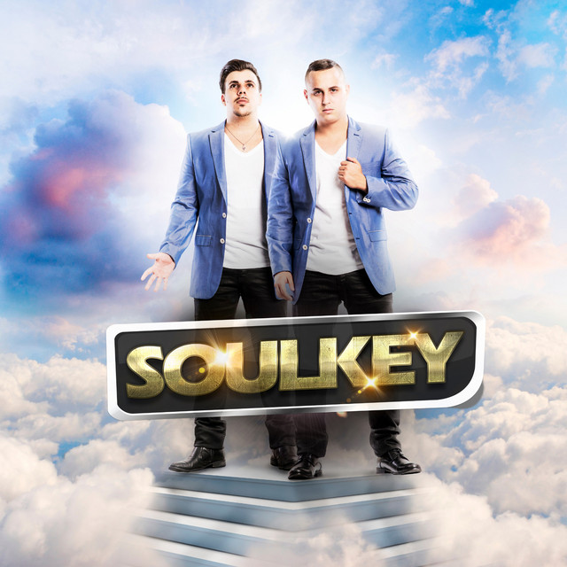 משחקים של בנות cover art