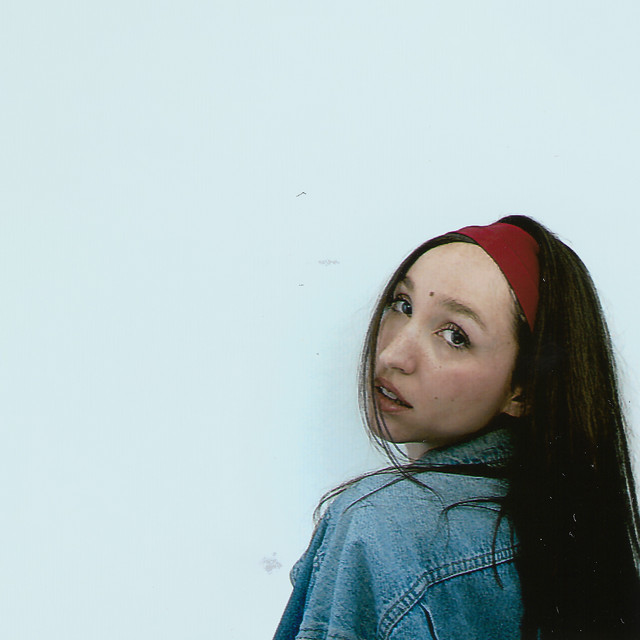 Album cover for Confidence pour confidence by Tessa B. 