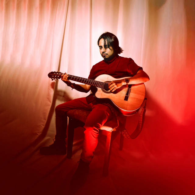 Medianoche en la Ciudad cover art