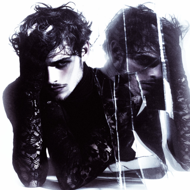 DESENCANTO cover art