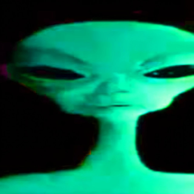 ₐₗᵢₑₙ cover art