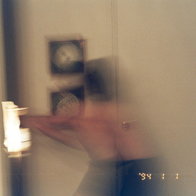 corriendo / día nublao cover art