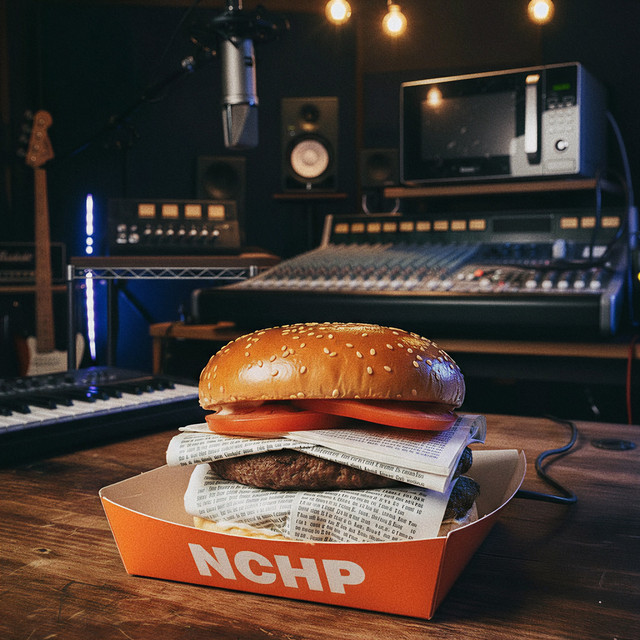 Noites Comendo Hot Pocket cover art
