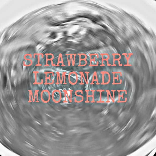 STRAWBERRY LEMONADE MOONSHINE