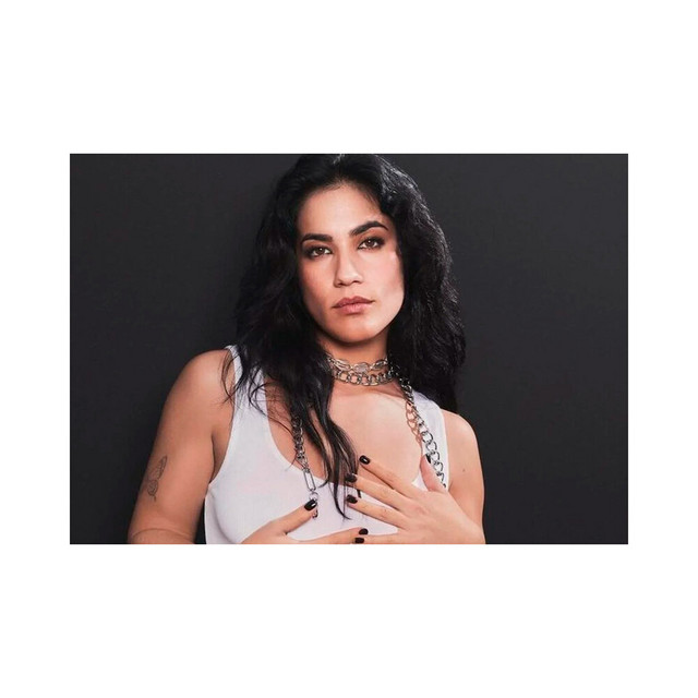 Julia Medina cover art