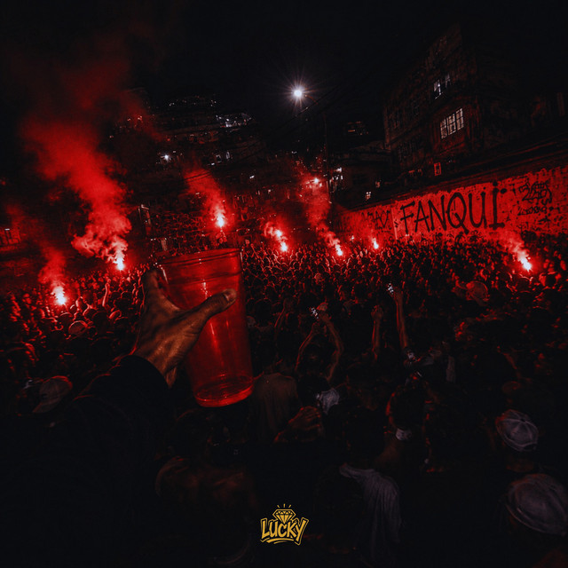 Boladão de Copão na Mão