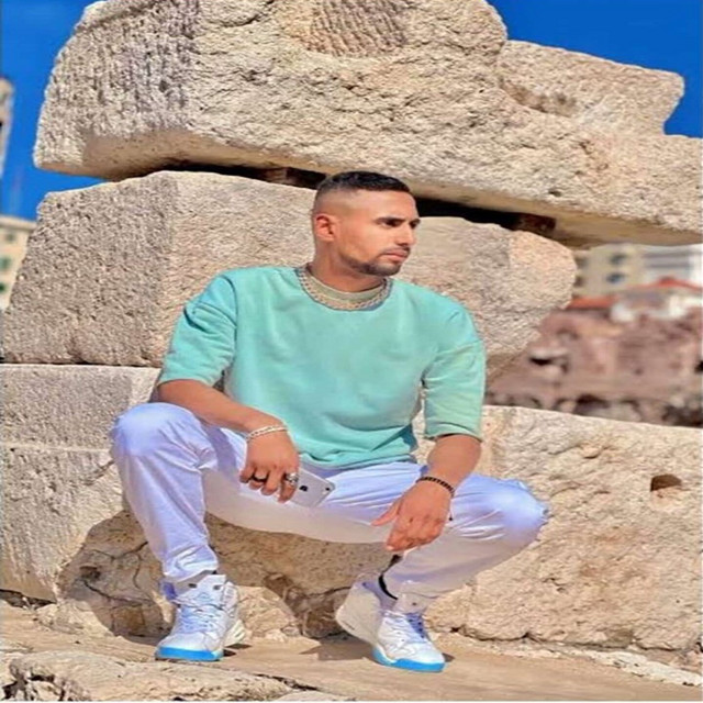بتحب ابو قلب جرئ