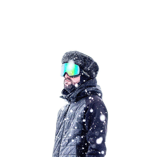 Sous la polaire cover art