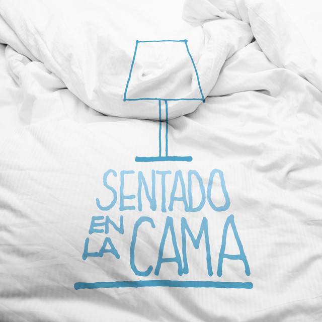 Sentado en la cama cover art