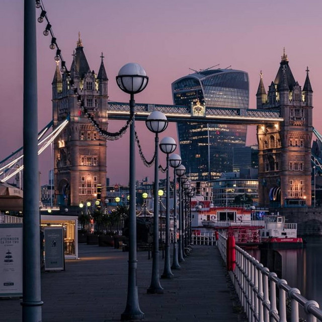 London. - Single by Avoe8ever | Spotify