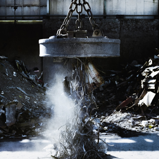 Magnet by Kroi