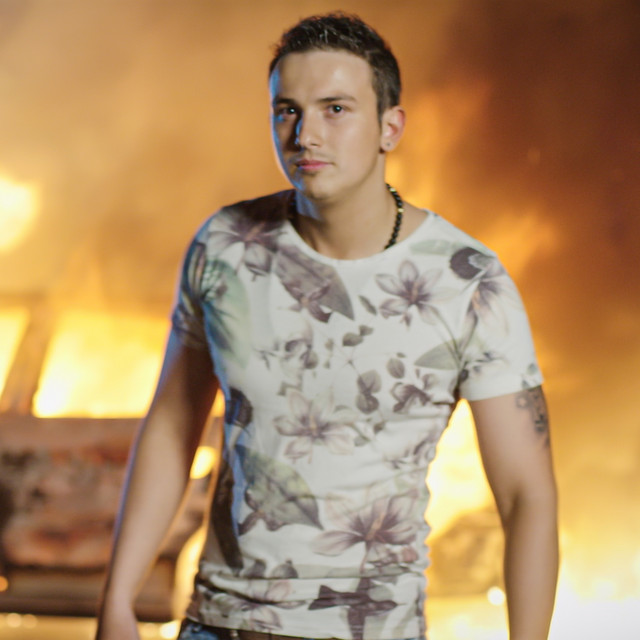 Denis - Става ден