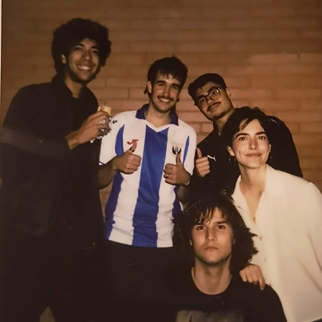 Cien y Cientos cover art