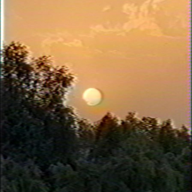 Обкладинка: SUNSET THAT I MISS — dreamcore.wxe