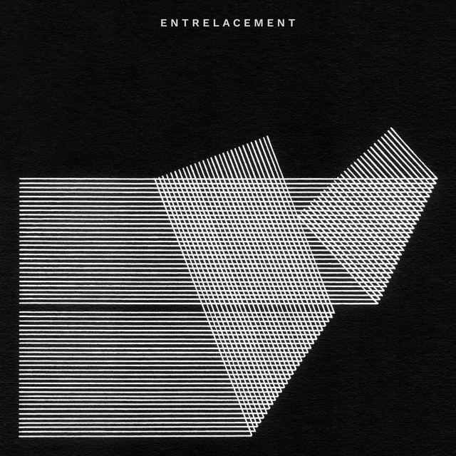 Entrelacement cover