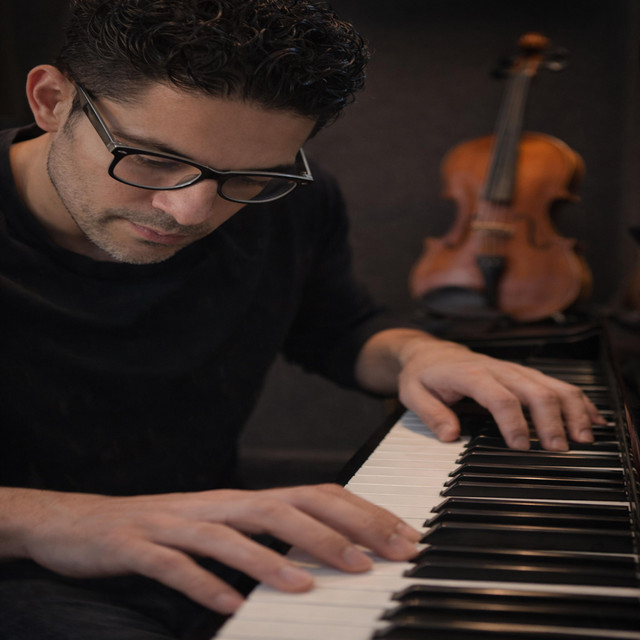 Lazaro Llanes – La escuela G Primera