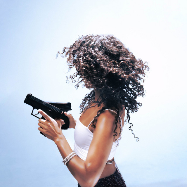 Capa de Girl is a Gun - Alexandra Starr