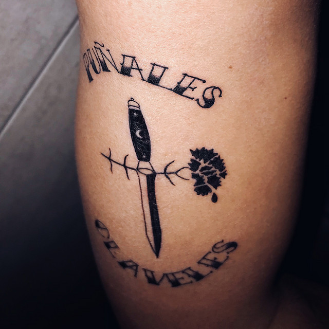 Puñales y Claveles cover art