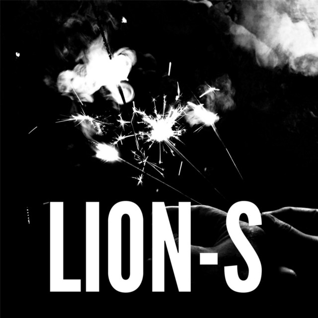 Lion-S cover