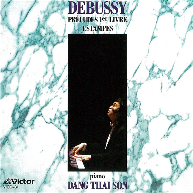 ラリーサ・デードワ : ドビュッシー 前奏曲集 前奏曲集 第1巻 帆 - song and lyrics by Claude Debussy, Dang Thai