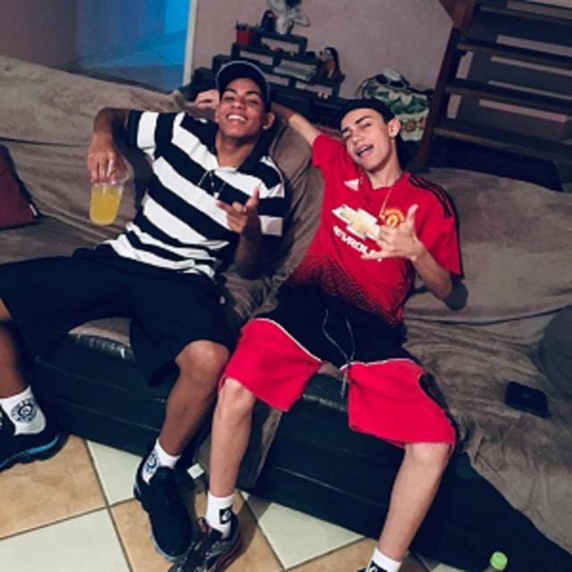 Mc João Mb