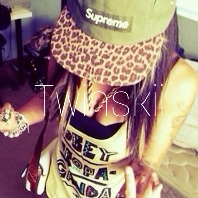 TWINSKII TAPE cover art