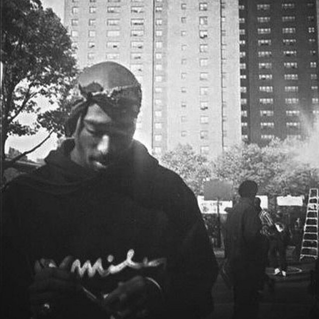 All Eyez On Me (Gangsta Remix) - Live My Life As A Thug N*gga