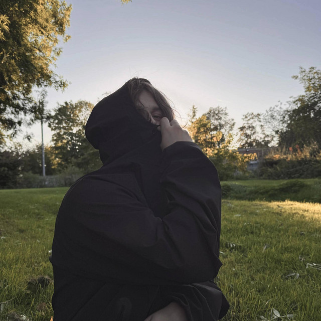 Обкладинка: tell me whyy — ua$hawty