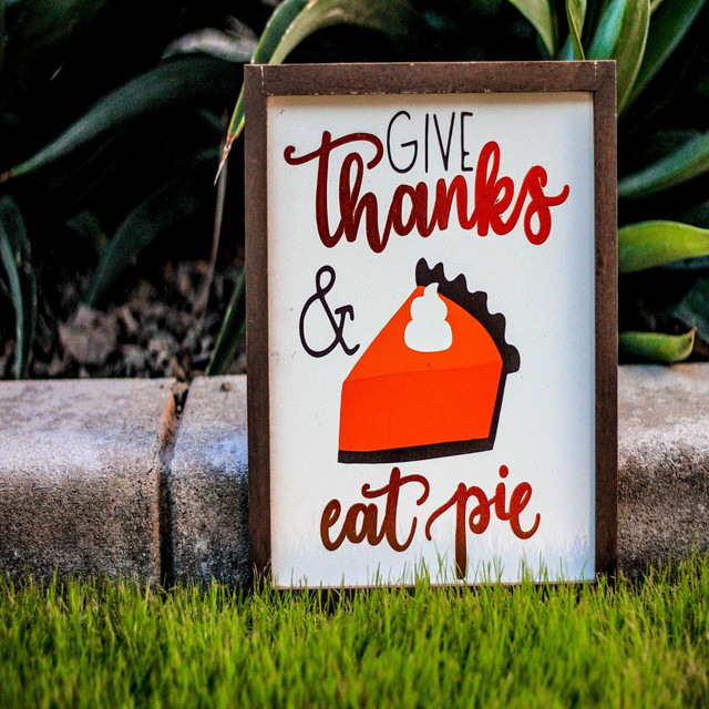 Happening Background for Thanksgiving Dinner cover art