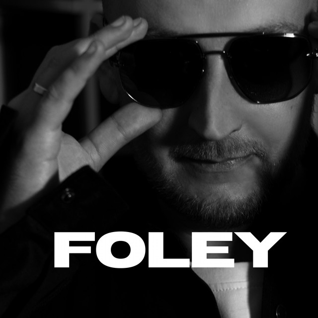Cover art: Only я lonely - Deluxe Version — Foley