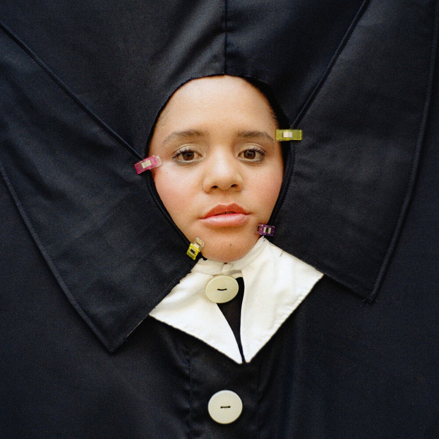 La Belleza cover art