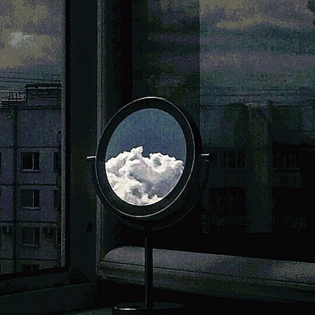 Обкладинка: lone trumpeter — Howtodie