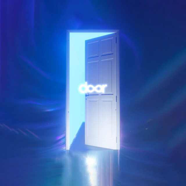 Album cover for d∞r by rinahamu