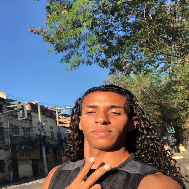 Joga Pro Corola and Se Eu Te Disesse Que vs. Quer Ser Minha Atriz, Dama De Vermelho