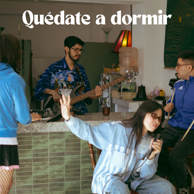 Quédate a dormir