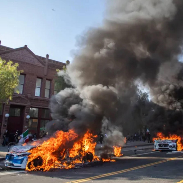 Liberate LA