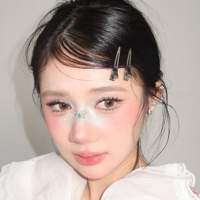 云端之下 cover art