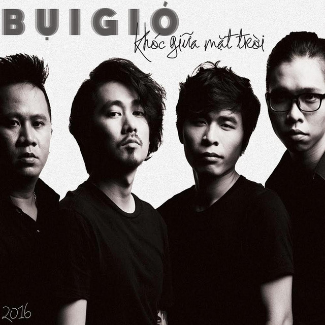 Khóc Giữa Mặt Trời cover art