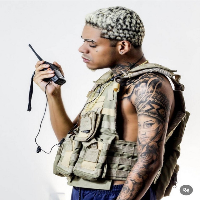 Dj Nk Da Serra, MC Fabinho da Osk, Mc Thay RJ & MC Dtres - ACERTEI NO ALVO, VEM CA MEU AMOR (feat. Mc Magrinho)