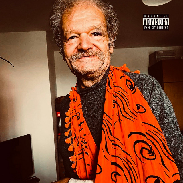 Nekorektní cover art