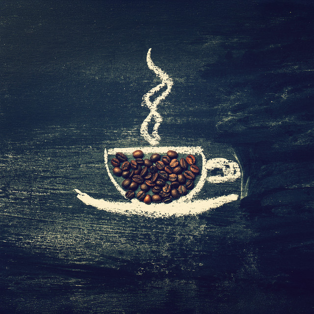 Caffè con luci soffuse