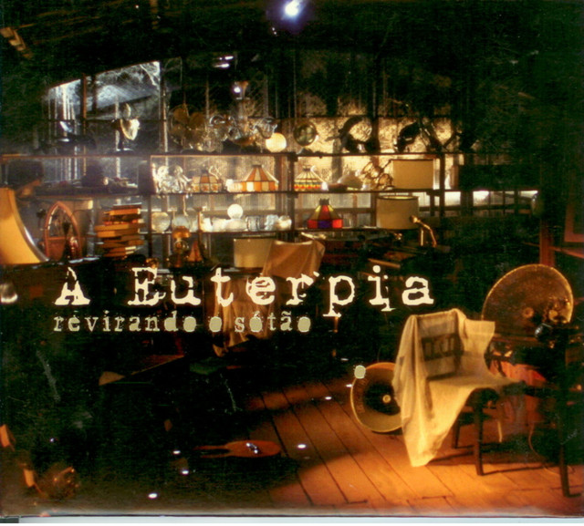 revirando o sótão cover art