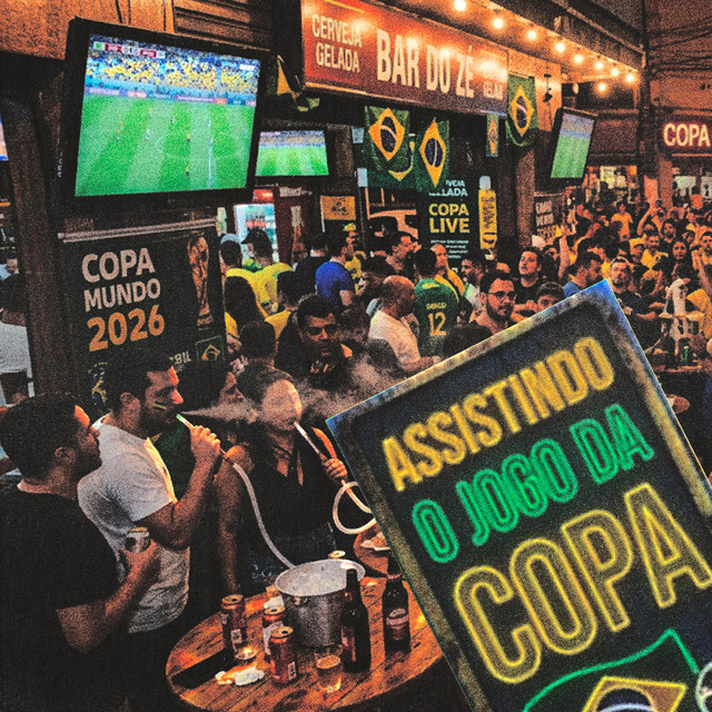 Assistindo o jogo da copa