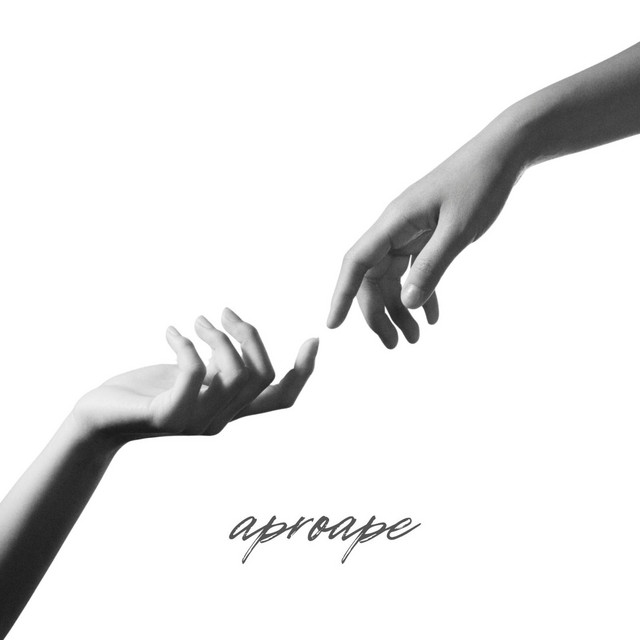 Aproape cover